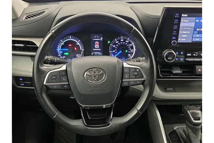 $28998 : Toyota Highlander Hybrid 202 image 10