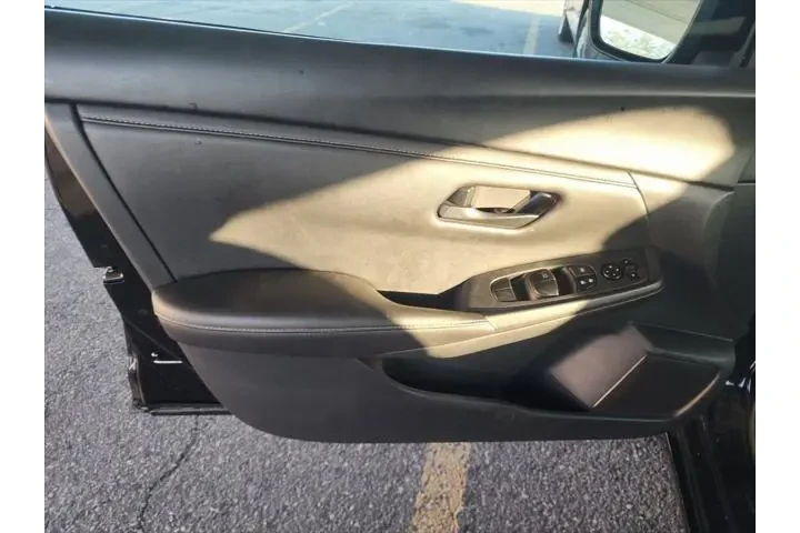 $17907 : Nissan Sentra 2024 S 4dr Sed image 9