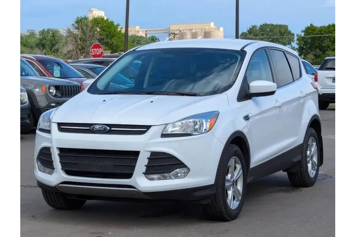 $8752 : 2015 Escape SE image 6
