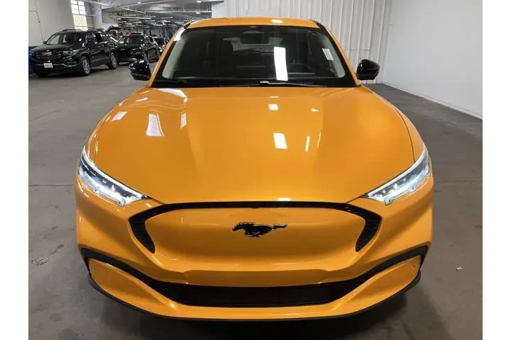 $24467 : Ford Mustang Mach-E 2023 Sel image 8