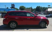$7599 : 2014 Pathfinder SV thumbnail