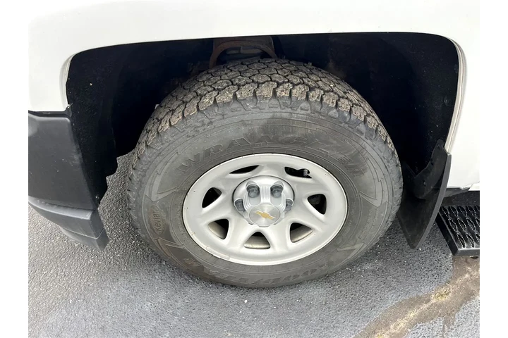 $16995 : 2018 Silverado 1500 Work Truc image 9