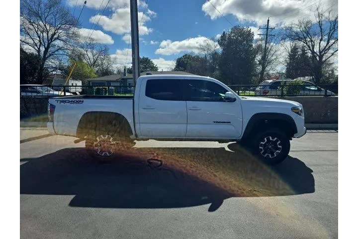 $36495 : Toyota Tacoma 2020 4x4 TRD P image 3