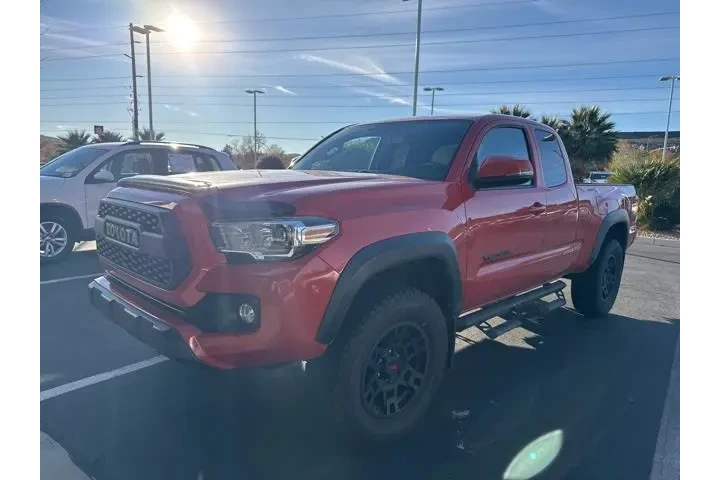 $27590 : Toyota Tacoma 2017 4x4 TRD O image 1