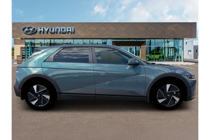 $35999 : Hyundai IONIQ 5 2026 SEL 4dr image 9