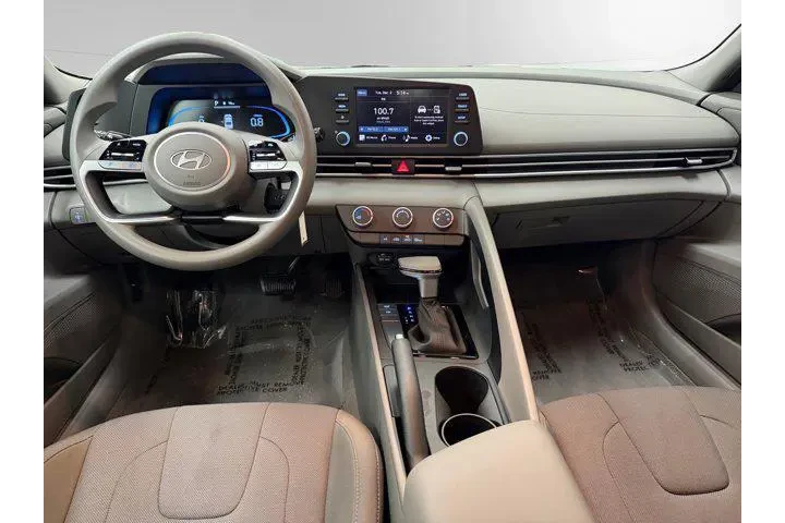 $19890 : Hyundai ELANTRA 2024 SE 4dr image 10