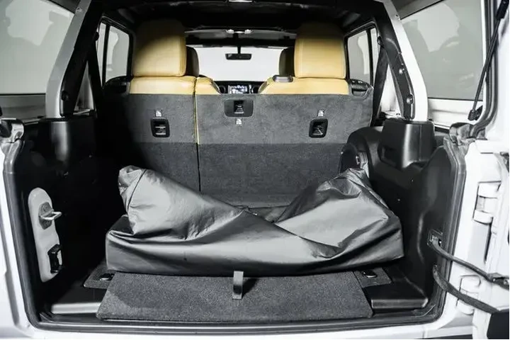 $28900 : Jeep Wrangler Unlimited 2022 image 9