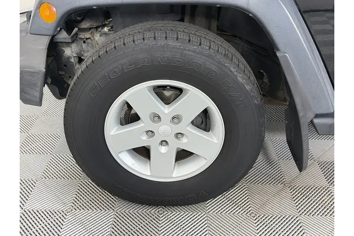 Jeep Wrangler Unlimited 2013 image 8