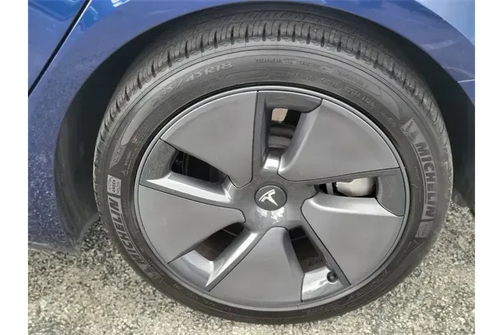 $24991 : Tesla Model 3 2023 4dr Sedan image 7