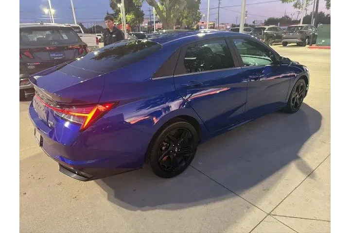 $21391 : Hyundai ELANTRA Hybrid 2022 image 3