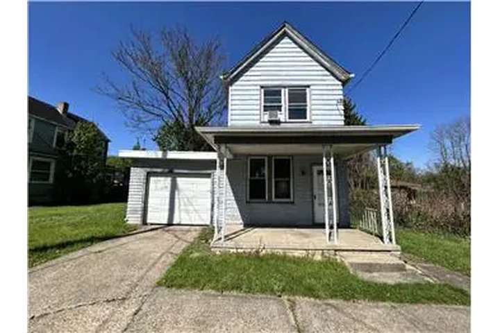 $699 : Rental property with 2 bedro image 1