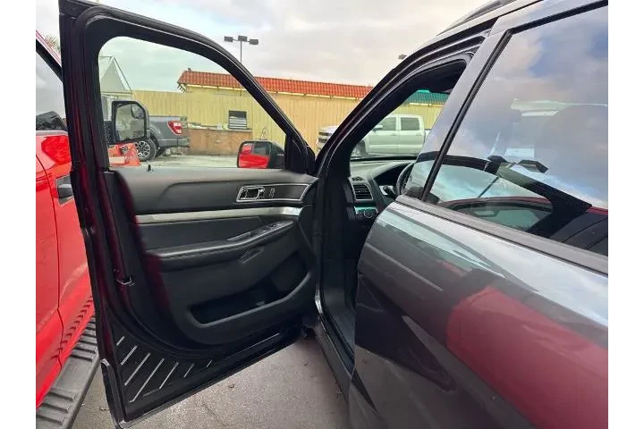 $14653 : Ford Explorer 2017 XLT 4dr S image 6