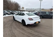 $29000 : Genesis G70 2023 2.0T 4dr Se thumbnail