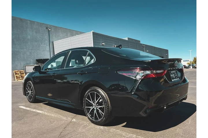 $22462 : Toyota Camry 2022 SE 4dr Sed image 5