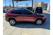 2019 Cherokee Latitude FWD thumbnail