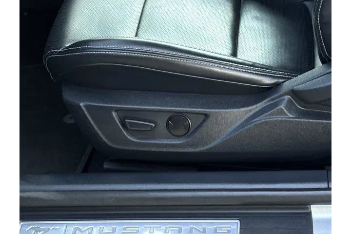 $31969 : Ford Mustang 2024 EcoBoost P image 10