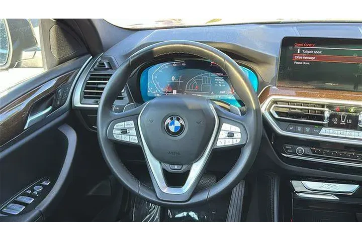 $38957 : BMW X4 2024 AWD xDrive30i 4d image 2