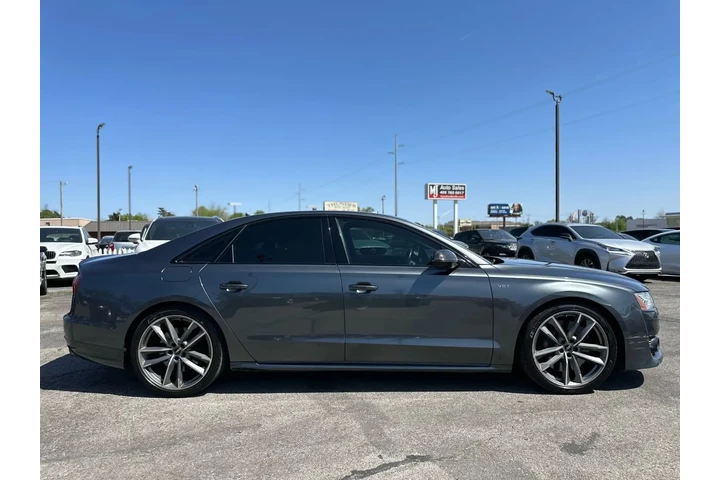 2016 AUDI S8 PLUS SEDAN 4D image 8