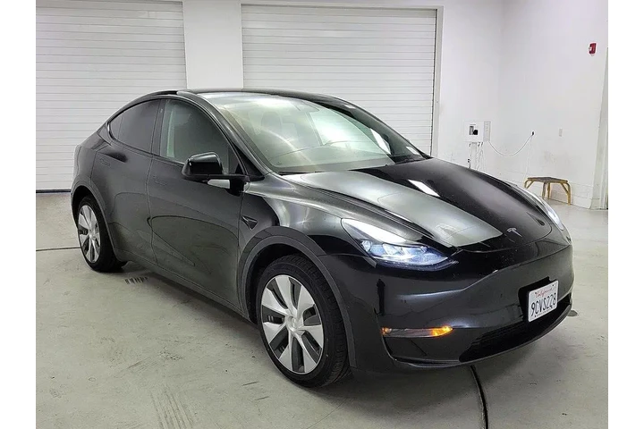 $28998 : Tesla Model Y 2022 AWD Long image 1