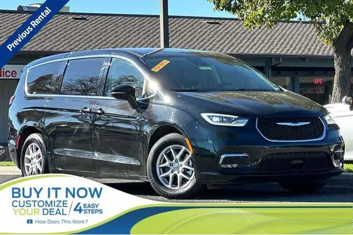 $27250 : Chrysler Pacifica 2024 Touri image 1