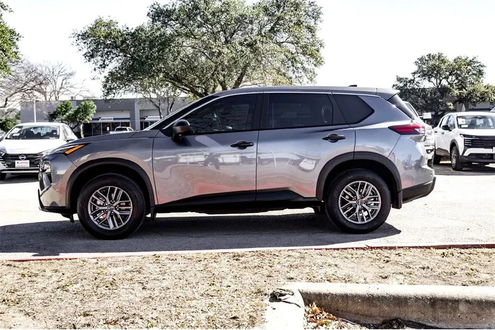$24999 : Nissan Rogue 2025 S 4dr Cros image 8