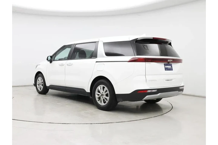 $30998 : Kia Carnival 2024 LX 4dr Min image 2