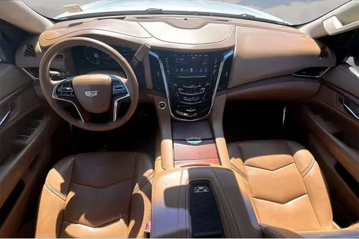 $24997 : Cadillac Escalade 2016 4X4 P image 7