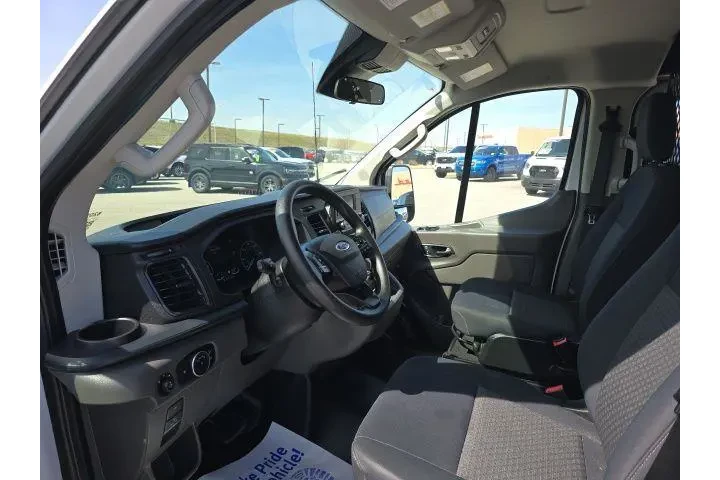 $31900 : Ford Transit 2024 250 3dr LW image 10