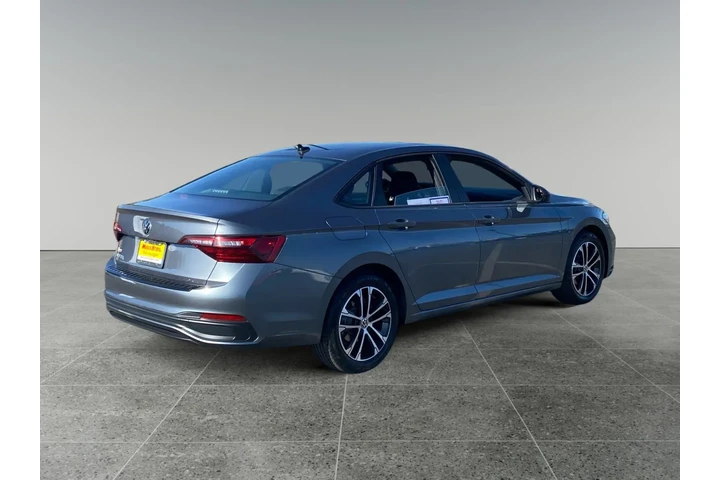 $26792 : Volkswagen Jetta 2024 Sport image 5