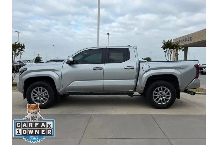 $39995 : Toyota Tacoma 2025 4x4 SR5 4 image 10