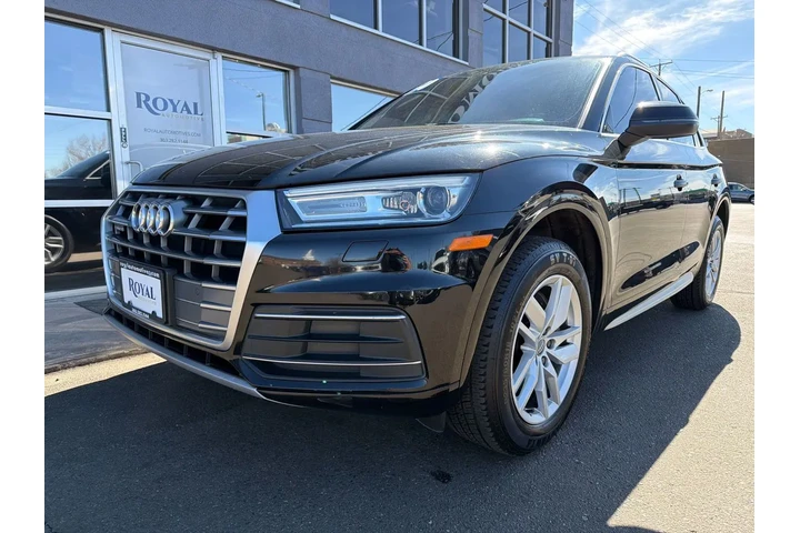 $17995 : 2020 Q5 Premium 45 TFSI quatt image 1