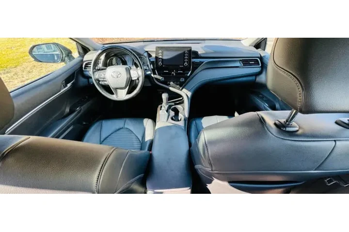 $20000 : 2021 Camry SE image 7