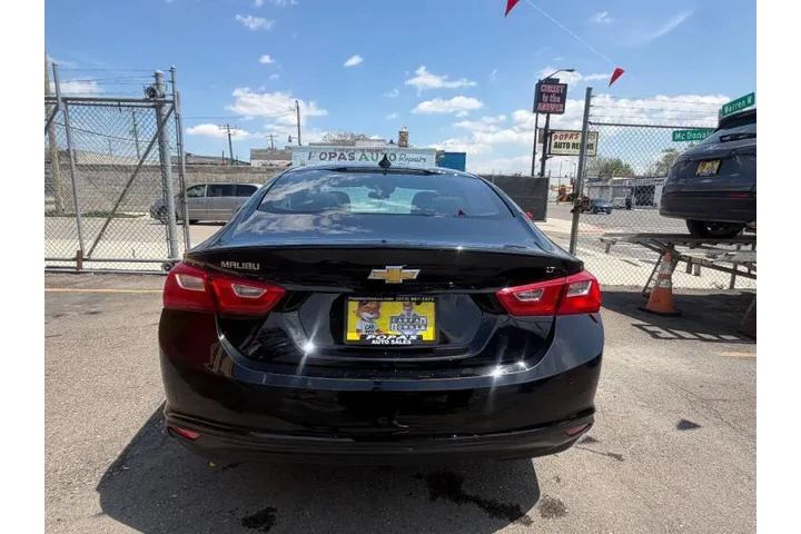 2023 Malibu LT image 7
