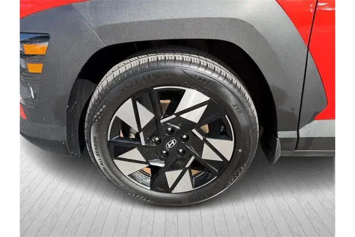 $20885 : Hyundai KONA 2024 SEL 4dr Cr image 6