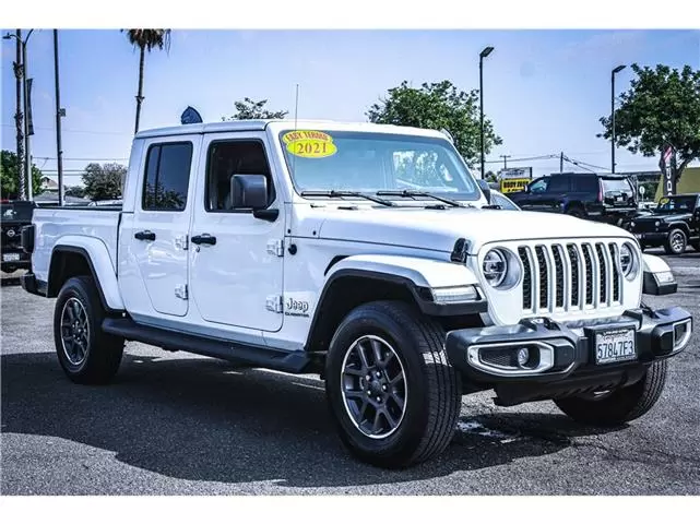 2021 Jeep Gladiator Overland P image 2