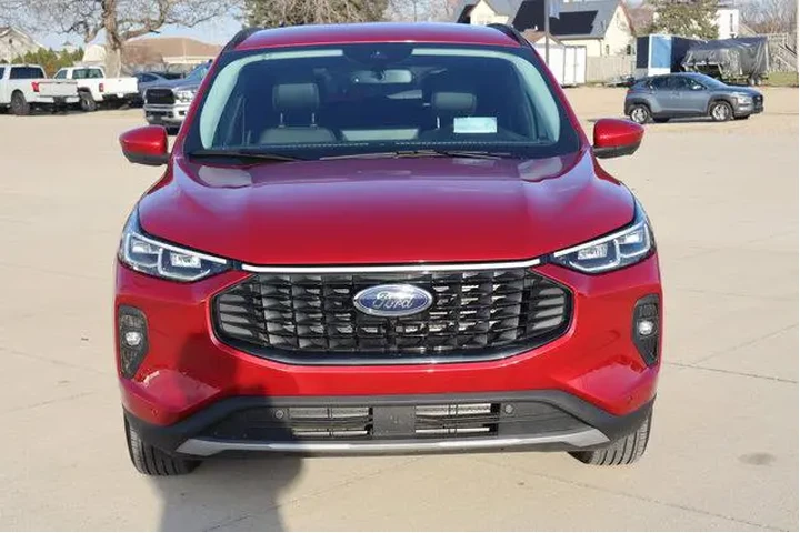 $30990 : Ford Escape Plug-In Hybrid 2 image 2