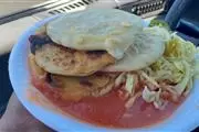 PUPUSAS ILIMITADAS MAIZ ARROZ en Los Angeles