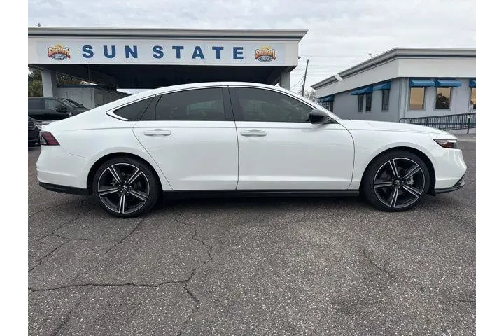 $24998 : Honda Accord Hybrid 2025 Spo image 4