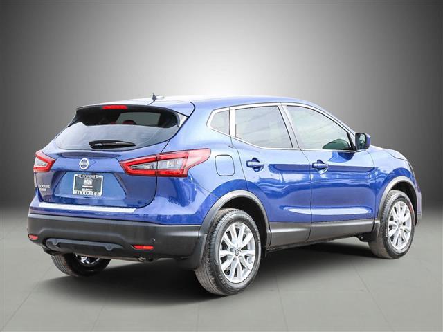 $17300 : Pre-Owned 2020 Nissan Rogue S image 4