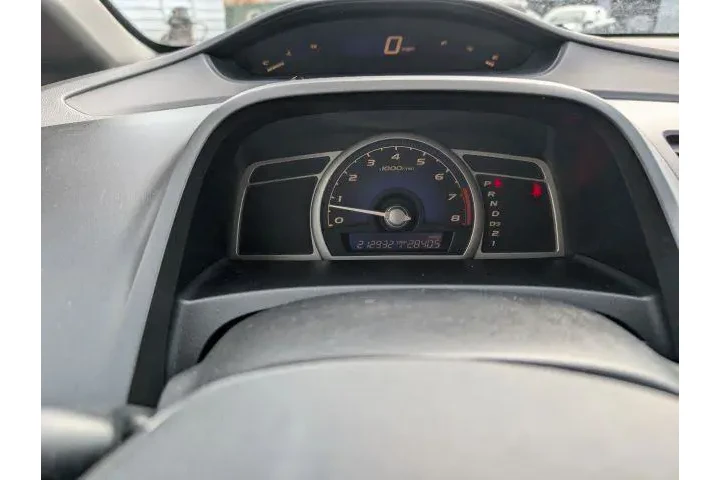 $5500 : Honda Civic 2006 LX 4dr Seda image 8