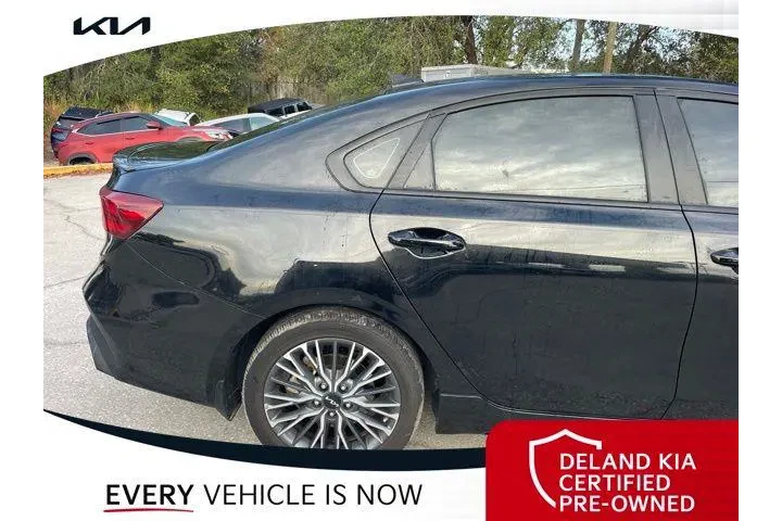 $17347 : Kia Forte 2023 GT-Line 4dr S image 8