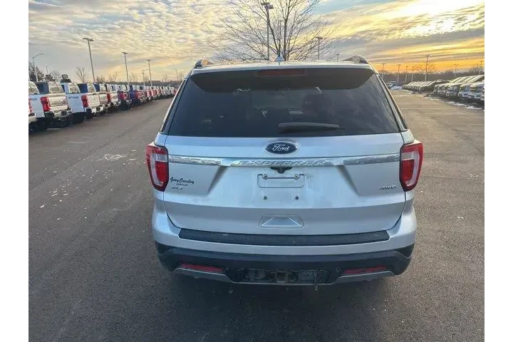 $18000 : Ford Explorer 2019 AWD XLT 4 image 5