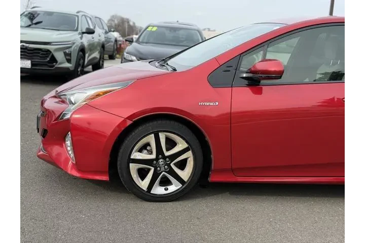 $15522 : Toyota Prius 2016 Three Tour image 3