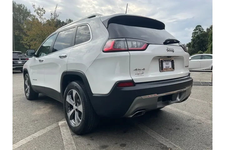 $12759 : Jeep Cherokee 2019 4x4 High image 7