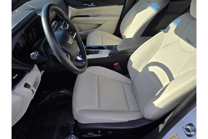 $39639 : Cadillac CT4 2025 Premium Lu image 10