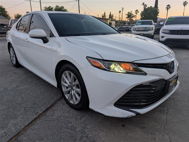 $18995 : 2019 Camry XLE image 3