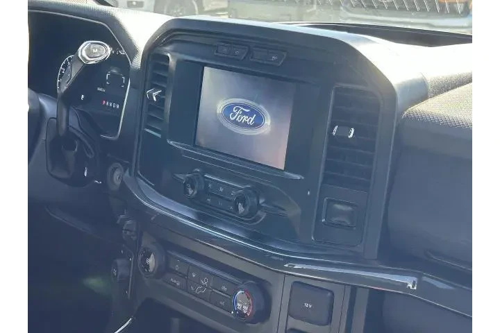 $34662 : Ford F-150 2021 4x4 XL 4dr S image 2