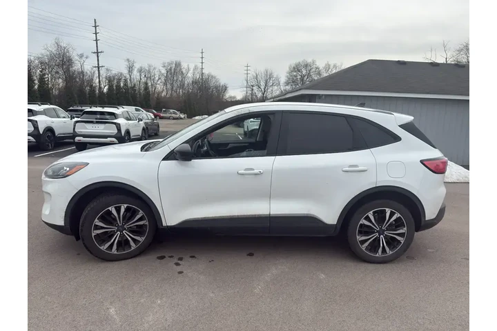 $16907 : Ford Escape 2022 AWD SE 4dr image 5