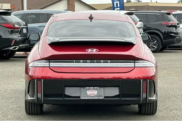 $23990 : Hyundai IONIQ 6 2023 Limited image 7