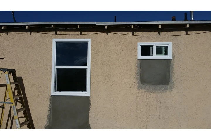 Moreno's windows and doors image 5